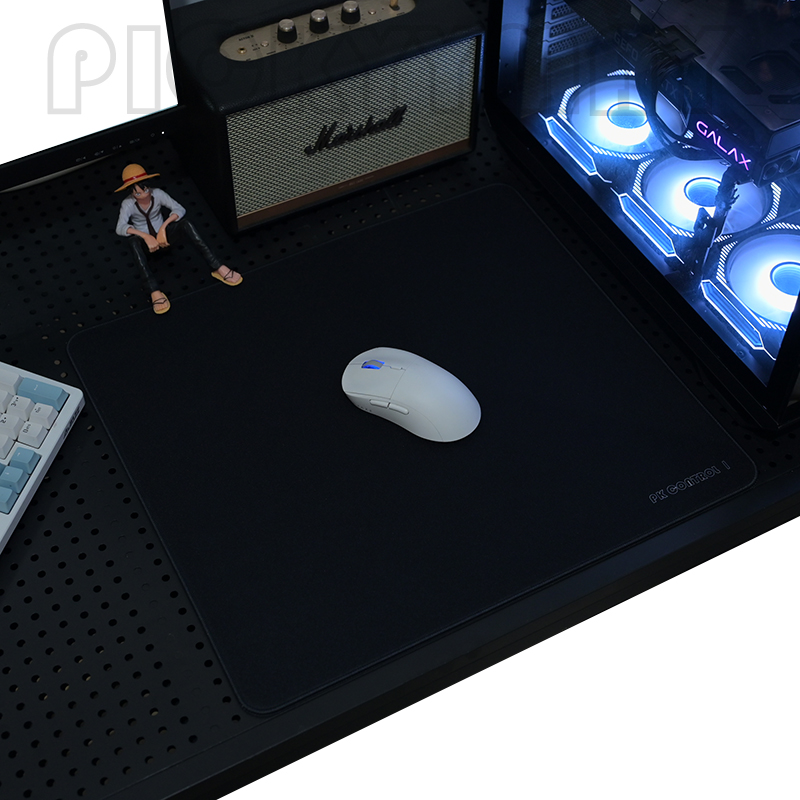 PICKYYMAY Pk Control 1 Design  - مراجعة Mouse Charging Pad وسعره
